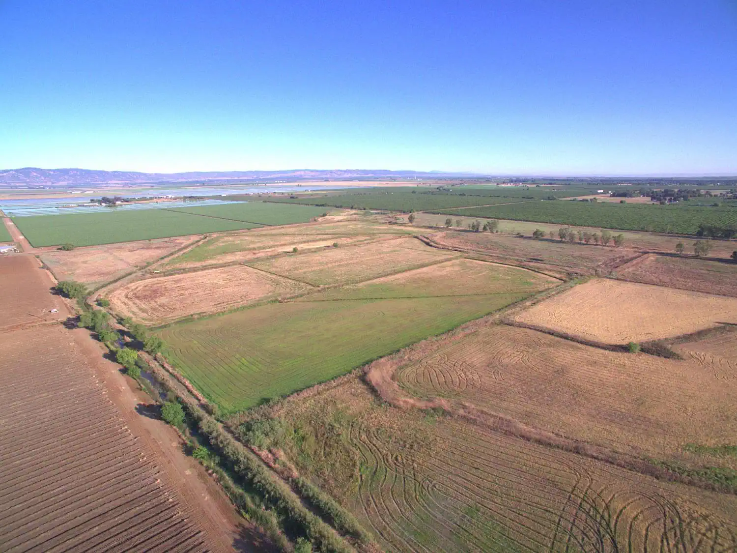 Land / Acreage / Lots